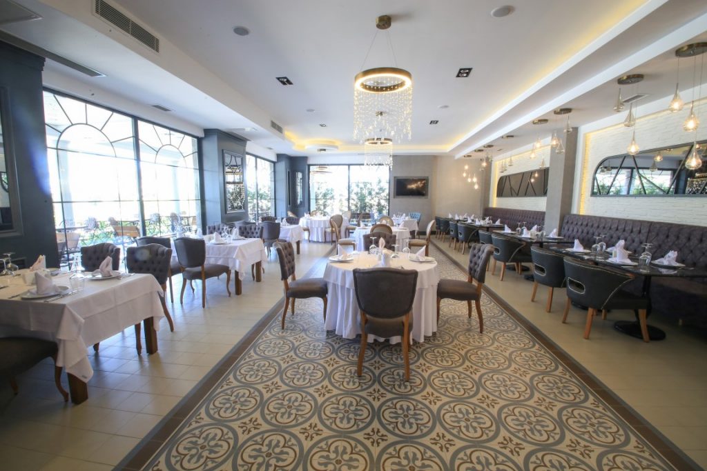 Aymira Hotel Ana Restaurant