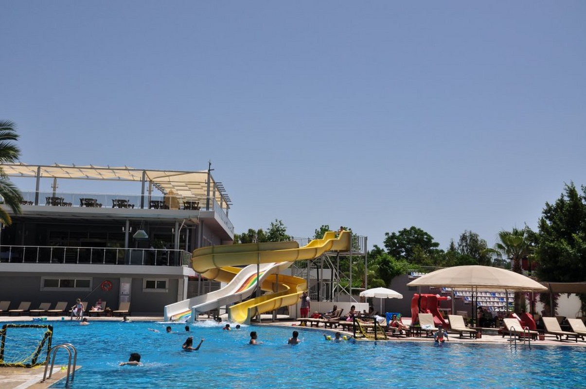 Club Hotel Karaburun Kaydıraklı Havuz