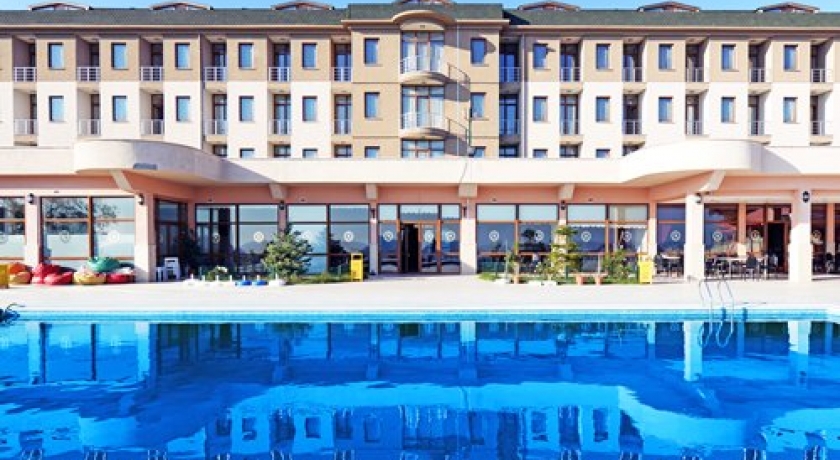 Sayeban Resort Otel Karşıdan Görünüş